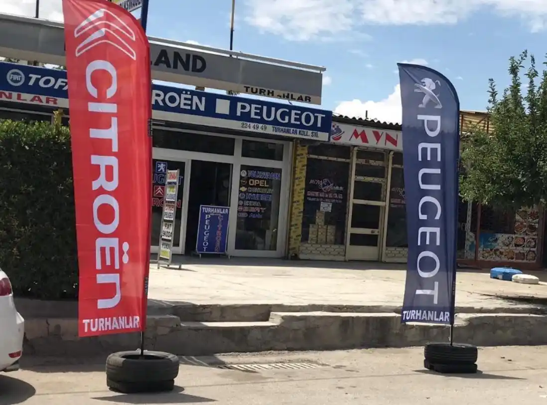 Otomobil Markaları Yelken Bayrağı-8